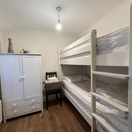 The Cosy Cottage Retreat! Perfect For Contractors, Relocators, Getaway Llantrisant  Exterior foto