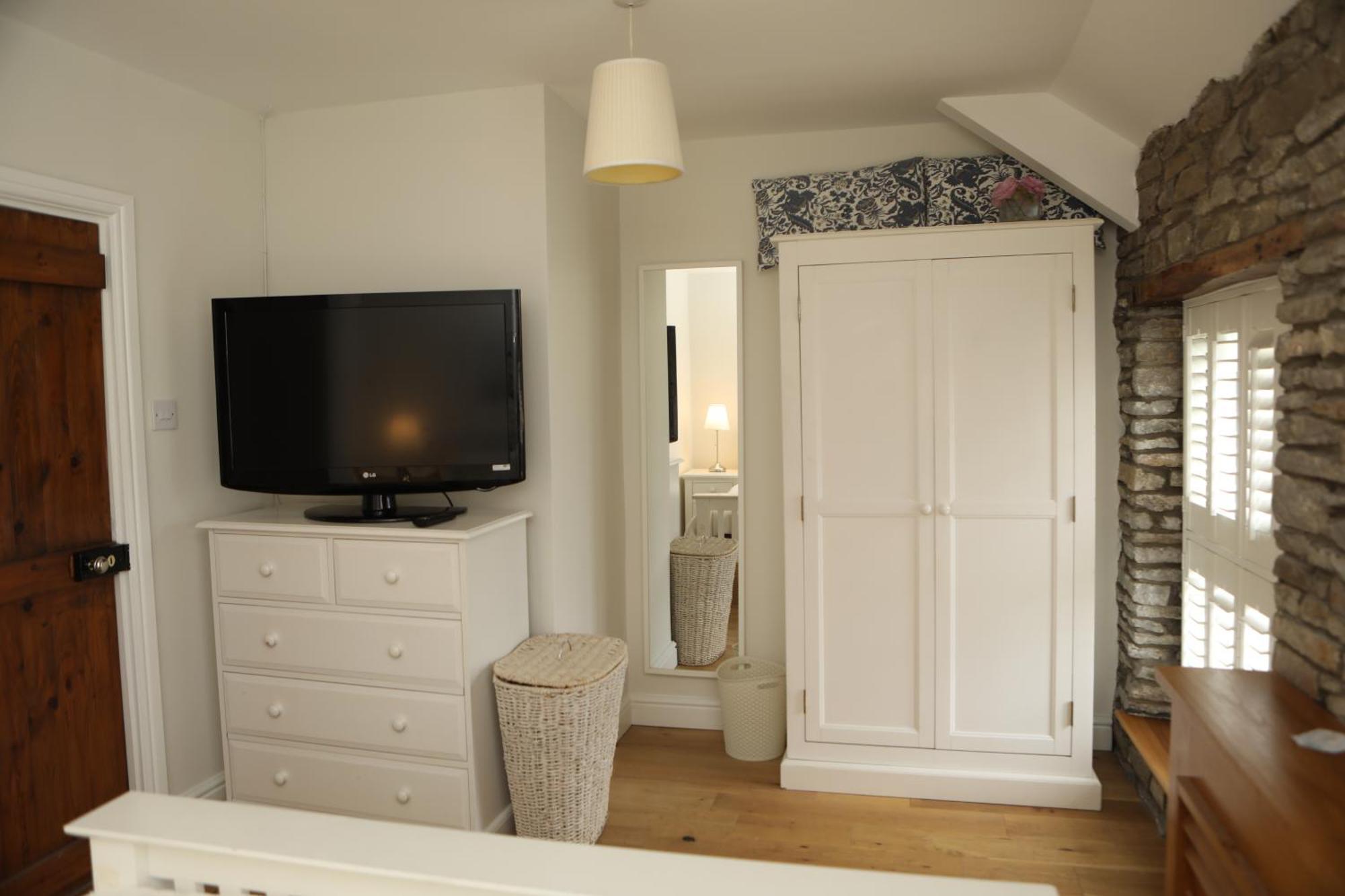 The Cosy Cottage Retreat! Perfect For Contractors, Relocators, Getaway Llantrisant  Exterior foto